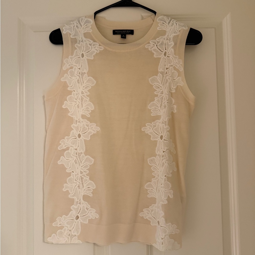 Banana Republic Ivory Sleeveless Blouse with Floral Lace